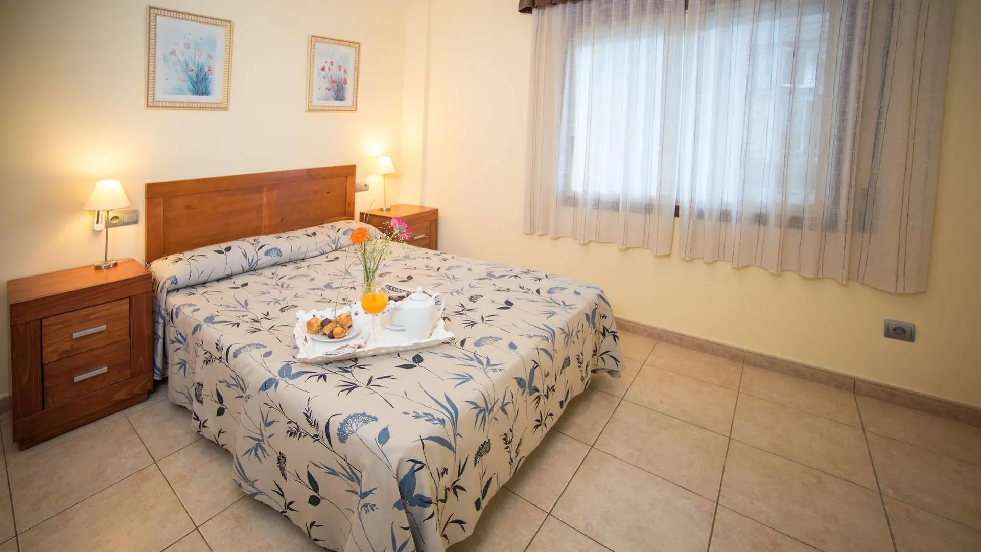 Ona Jardines Paraisol Salou 2*,  Spanien