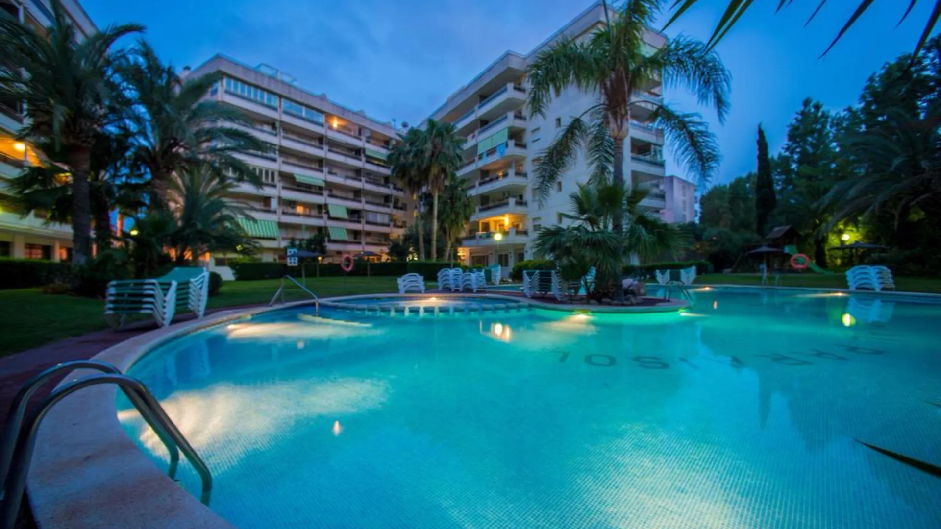 Ona Jardines Paraisol Salou 2*,