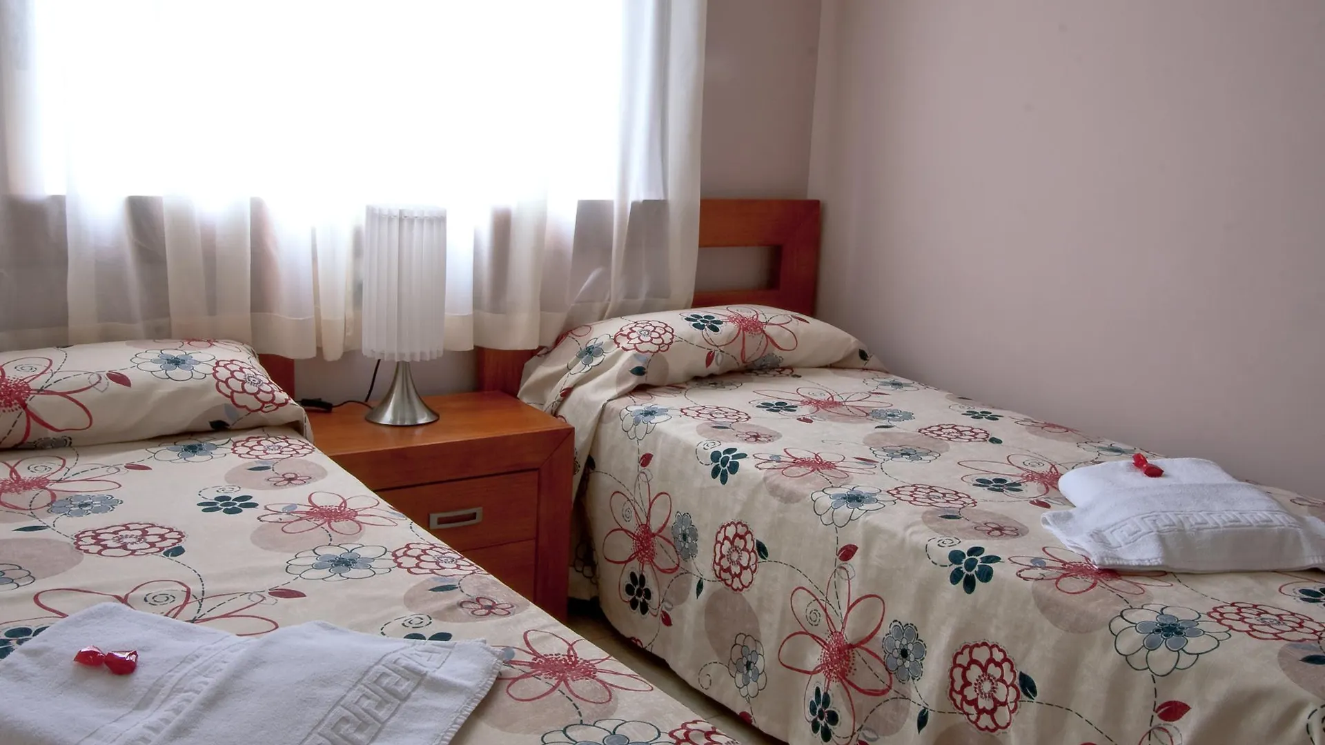 Ona Jardines Paraisol Salou 2*,