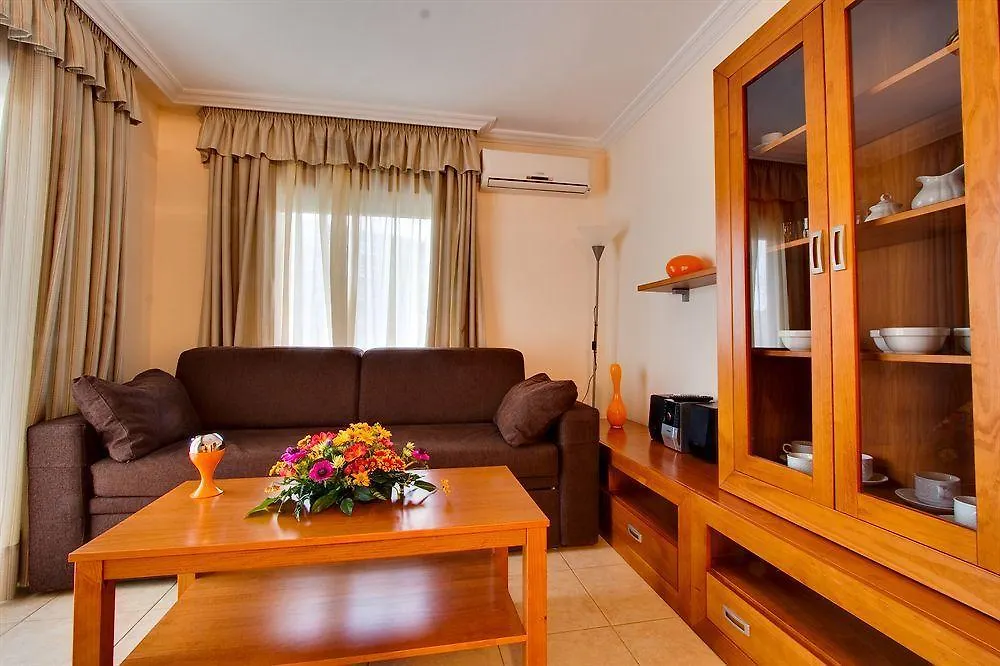 Ona Jardines Paraisol Salou Spanien